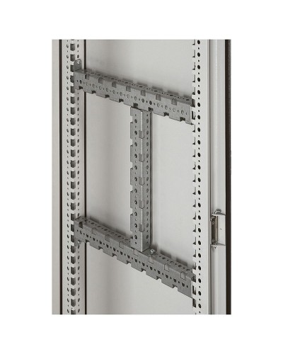 Траверс многофункциональный Legrand 048027 в Иркутске Аксессуары для стоек и шкафов Pintop.ru