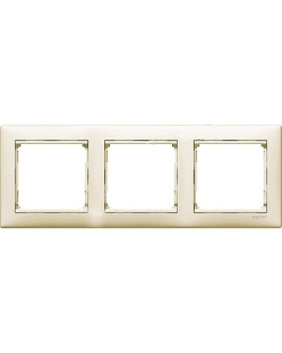 Рамка Valena 3 поста LEGRAND 774353 в Иркутске Аксессуары для кабель-канала Pintop.ru